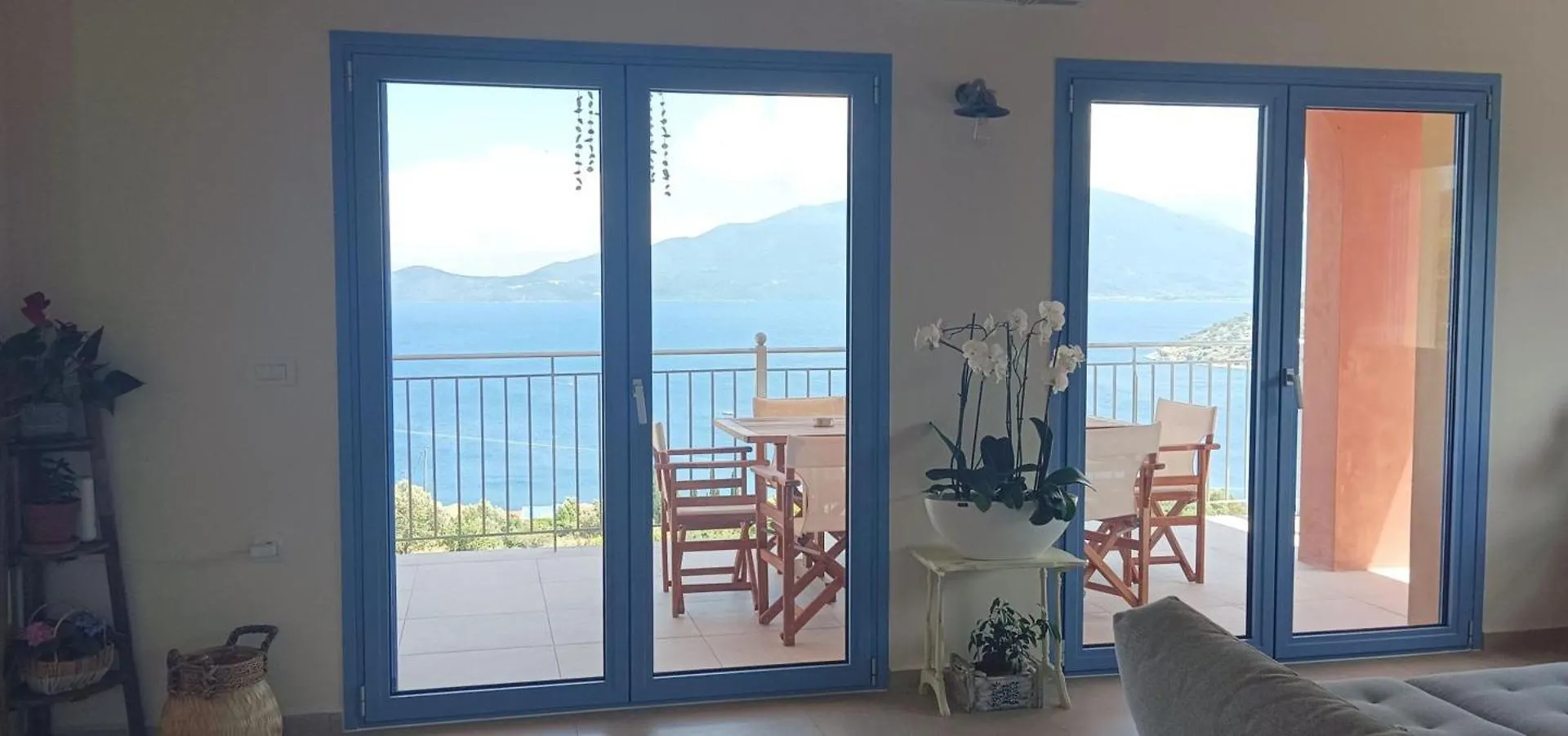 Augustela Villa Seaview Vacation Villa أيّا إفيميا