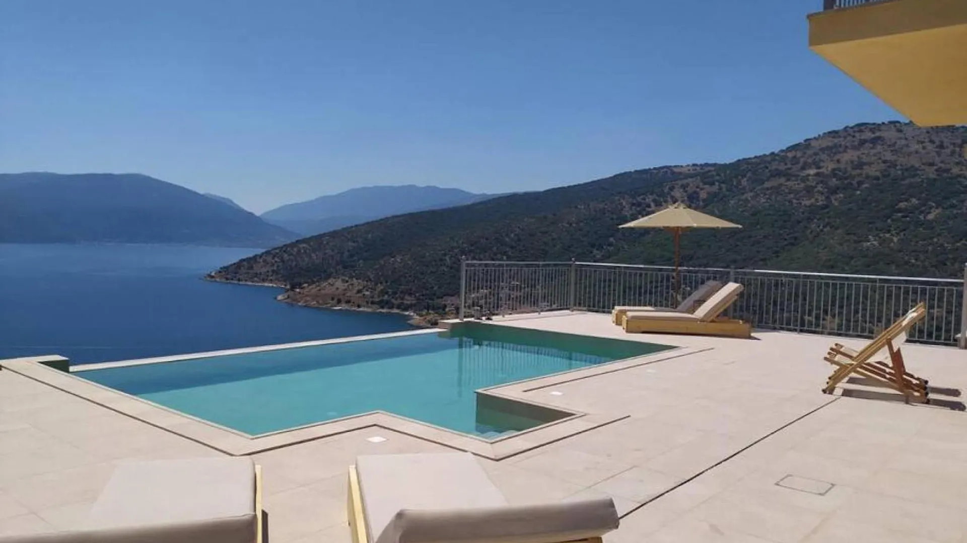 Augustela Villa Seaview Vacation Villa أيّا إفيميا اليونان